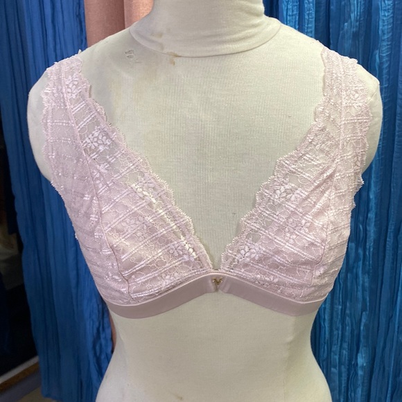 Victoria's Secret Other - NWOT Victoria Secret bralette pale pink lace with satin line